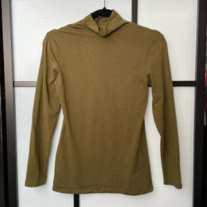 [m] SWS Camo Green Mock Neck Long Sleeve Crop Tee / Top Everyday Basics